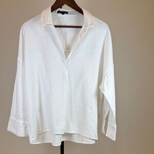 Miou Muse White Oversized Popover Blouse V-Neck Shirt
Size L